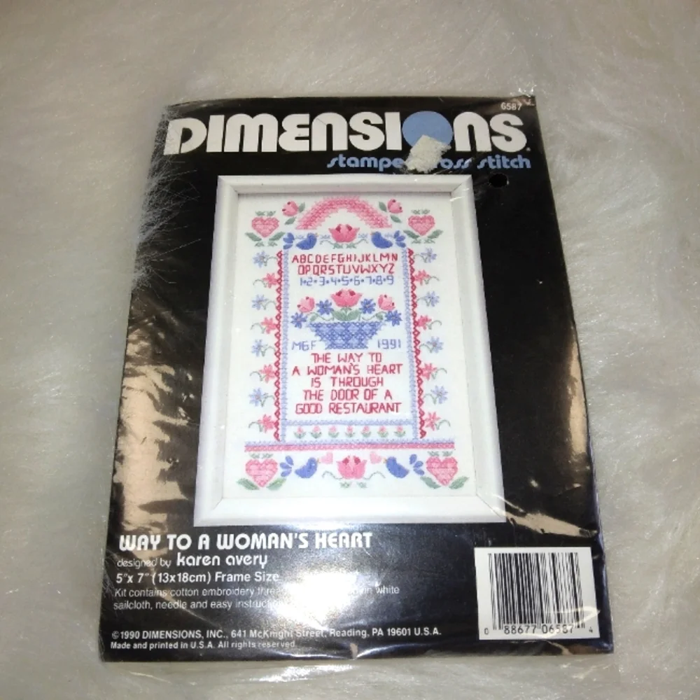 STAMPED CROSS STITCH KIT Dimensions, Way to a Woman's Heart, 5